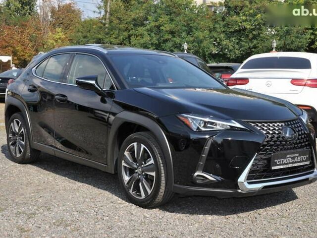 Лексус UX, объемом двигателя 2 л и пробегом 43 тыс. км за 27700 $, фото 1 на Automoto.ua