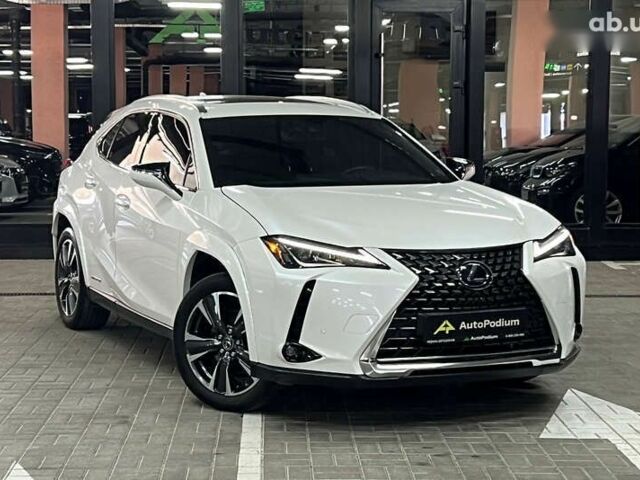 Лексус UX, объемом двигателя 0 л и пробегом 21 тыс. км за 30999 $, фото 1 на Automoto.ua