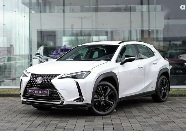 Лексус UX, объемом двигателя 0 л и пробегом 60 тыс. км за 35505 $, фото 1 на Automoto.ua