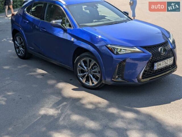 Синій Лексус UX, об'ємом двигуна 1.99 л та пробігом 40 тис. км за 27550 $, фото 1 на Automoto.ua