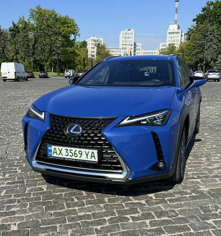 Синий Лексус UX, объемом двигателя 0 л и пробегом 20 тыс. км за 25500 $, фото 1 на Automoto.ua