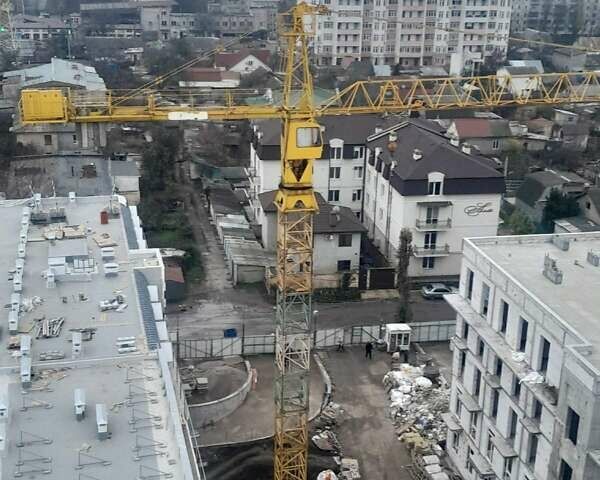 Желтый Либхерр 80 HC, объемом двигателя 0 л и пробегом 1 тыс. км за 65000 $, фото 1 на Automoto.ua