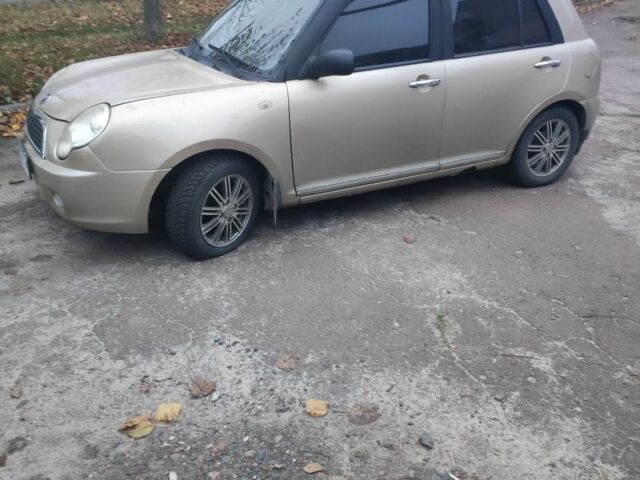 Бежевий Ліфан 320, об'ємом двигуна 1.3 л та пробігом 200 тис. км за 1850 $, фото 1 на Automoto.ua