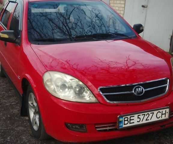 Красный Лифан 520, объемом двигателя 1.3 л и пробегом 223 тыс. км за 1300 $, фото 1 на Automoto.ua