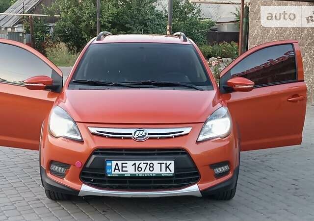 Помаранчевий Ліфан X50, об'ємом двигуна 1.5 л та пробігом 58 тис. км за 8800 $, фото 1 на Automoto.ua