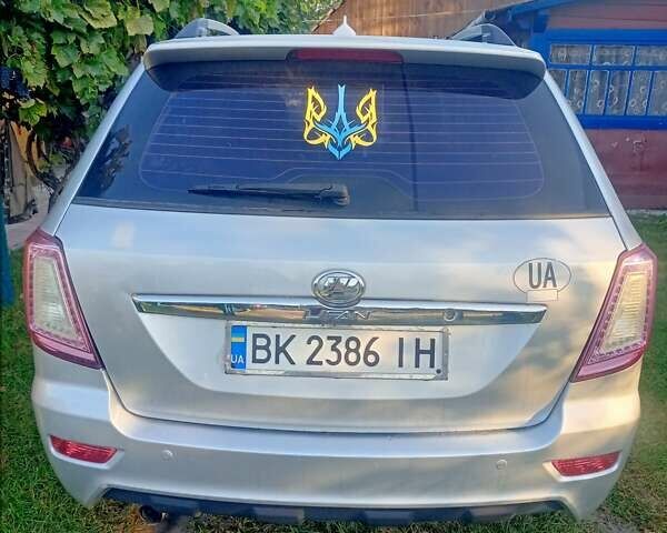 Серый Лифан Х60, объемом двигателя 1.79 л и пробегом 156 тыс. км за 3400 $, фото 1 на Automoto.ua
