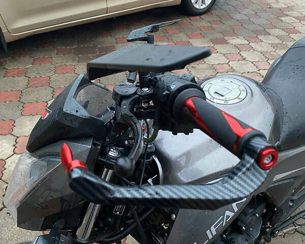 Серый Лифан CityR 200, объемом двигателя 0 л и пробегом 5 тыс. км за 1200 $, фото 1 на Automoto.ua