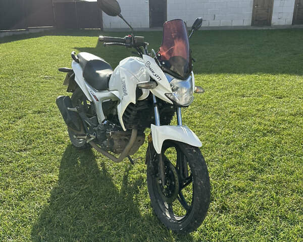 Белый Лифан KP 200, объемом двигателя 0.2 л и пробегом 13 тыс. км за 1250 $, фото 1 на Automoto.ua