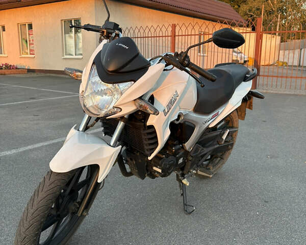 Белый Лифан KP 200, объемом двигателя 0.2 л и пробегом 16 тыс. км за 1200 $, фото 1 на Automoto.ua