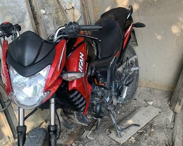 Красный Лифан KP 200, объемом двигателя 0.2 л и пробегом 12 тыс. км за 1000 $, фото 1 на Automoto.ua