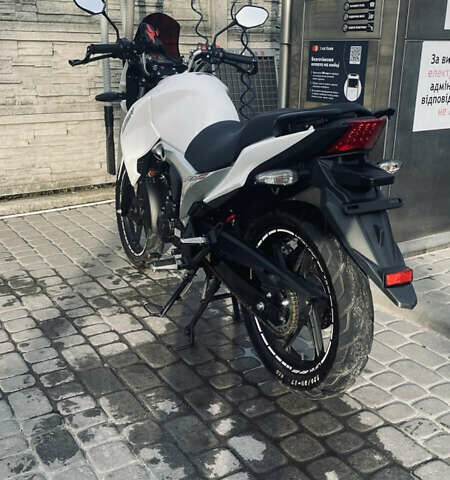 Лифан KP 200, объемом двигателя 0.2 л и пробегом 5 тыс. км за 1700 $, фото 1 на Automoto.ua