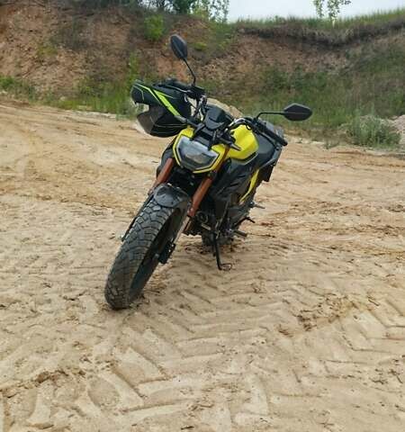 Желтый Лифан KPS 200, объемом двигателя 0.2 л и пробегом 1 тыс. км за 2000 $, фото 1 на Automoto.ua