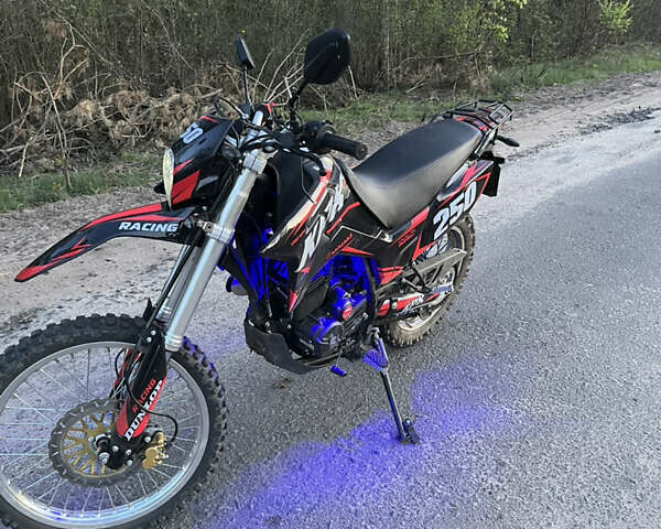 Чорний Ліфан KPX 250, об'ємом двигуна 0.25 л та пробігом 4 тис. км за 1750 $, фото 1 на Automoto.ua
