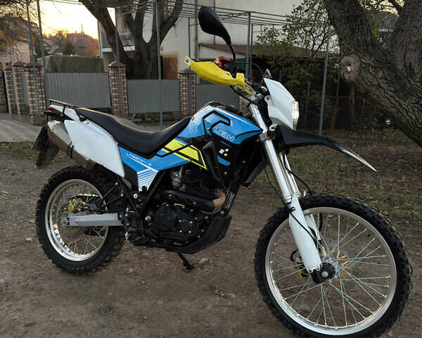 Черный Лифан KPX 250, объемом двигателя 0.25 л и пробегом 4 тыс. км за 1700 $, фото 1 на Automoto.ua