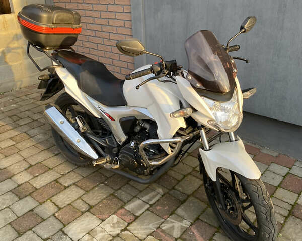 Черный Лифан LF200-10B, объемом двигателя 0.2 л и пробегом 15 тыс. км за 1050 $, фото 1 на Automoto.ua