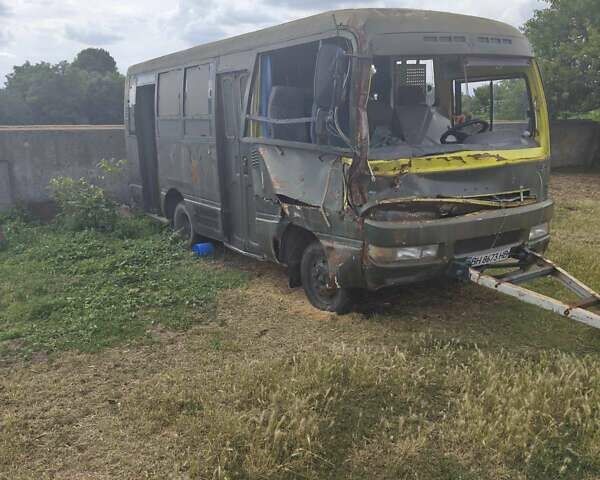 Желтый Лифан LF 6592, объемом двигателя 3.61 л и пробегом 250 тыс. км за 1300 $, фото 1 на Automoto.ua
