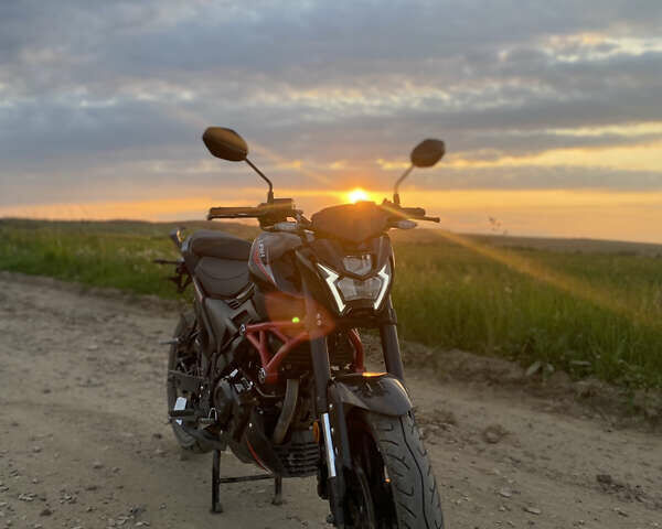 Черный Лифан SR 200, объемом двигателя 0.2 л и пробегом 10 тыс. км за 1450 $, фото 1 на Automoto.ua