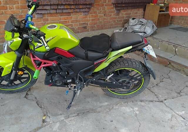 Зеленый Лифан SR 200, объемом двигателя 0.2 л и пробегом 10 тыс. км за 1200 $, фото 1 на Automoto.ua