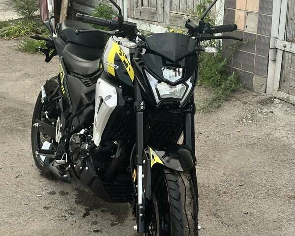 Чорний Ліфан SR 220, об'ємом двигуна 0.2 л та пробігом 4 тис. км за 1719 $, фото 1 на Automoto.ua