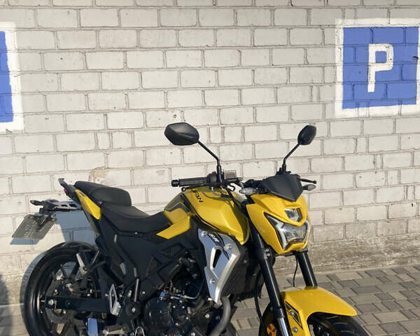 Желтый Лифан SR 220, объемом двигателя 0.2 л и пробегом 4 тыс. км за 1640 $, фото 1 на Automoto.ua