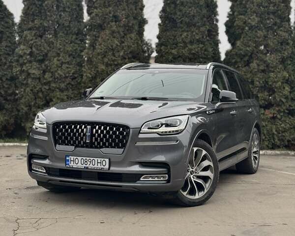 Сірий Лінкольн Авіатор, об'ємом двигуна 3 л та пробігом 150 тис. км за 47000 $, фото 1 на Automoto.ua