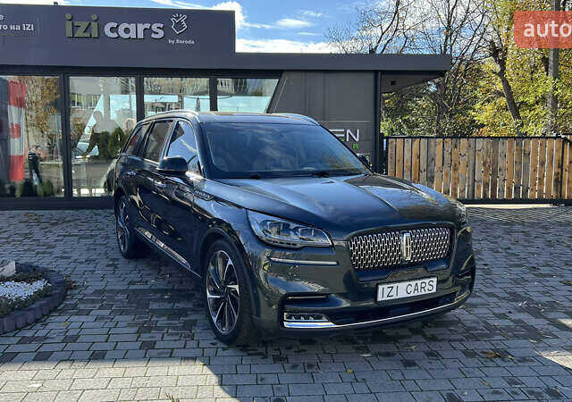 Серый Линкольн Авиатор, объемом двигателя 3 л и пробегом 48 тыс. км за 48500 $, фото 1 на Automoto.ua