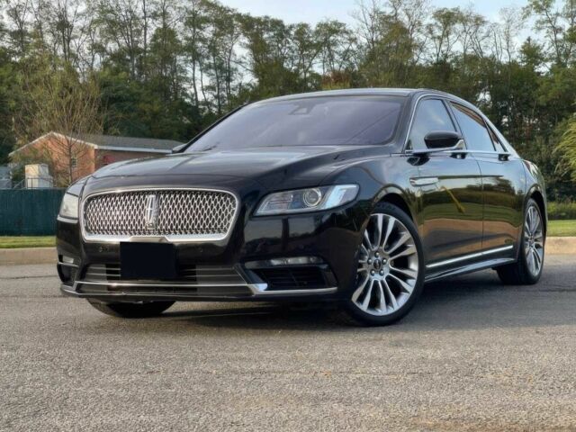 Черный Линкольн Континенталь, объемом двигателя 2.7 л и пробегом 42 тыс. км за 16200 $, фото 1 на Automoto.ua