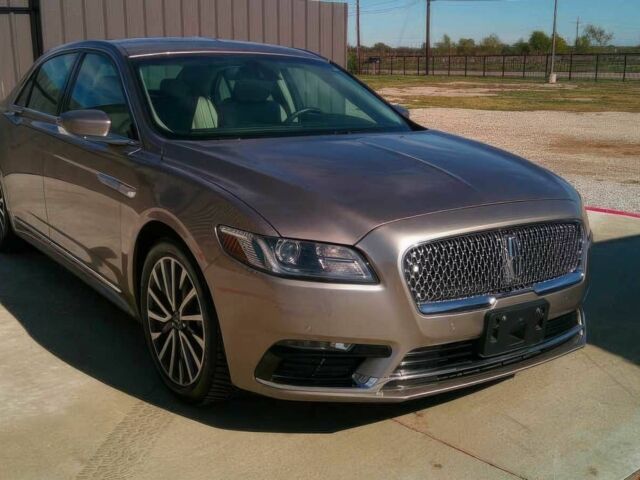 Коричневый Линкольн Континенталь, объемом двигателя 3.7 л и пробегом 49 тыс. км за 19100 $, фото 1 на Automoto.ua