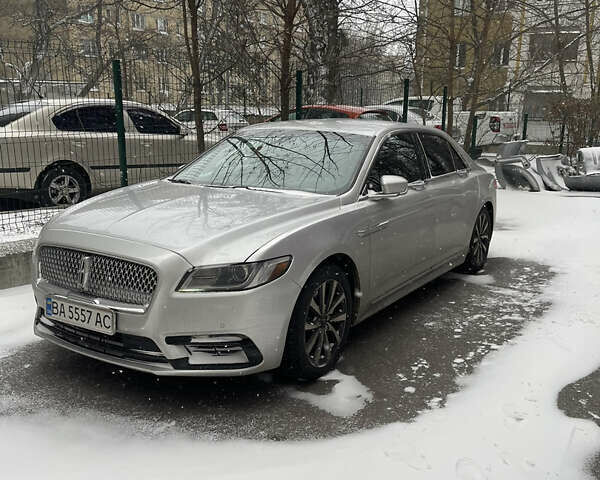 Серый Линкольн Континенталь, объемом двигателя 3.73 л и пробегом 88 тыс. км за 21500 $, фото 1 на Automoto.ua