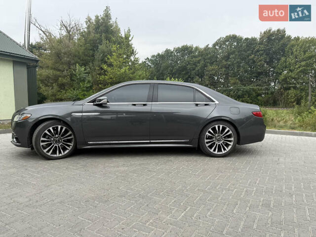 Серый Линкольн Континенталь, объемом двигателя 3.73 л и пробегом 52 тыс. км за 23000 $, фото 1 на Automoto.ua