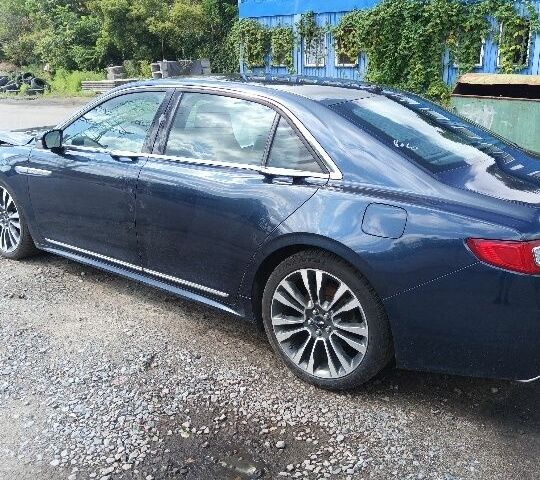 Синий Линкольн Континенталь, объемом двигателя 3 л и пробегом 90 тыс. км за 15000 $, фото 1 на Automoto.ua