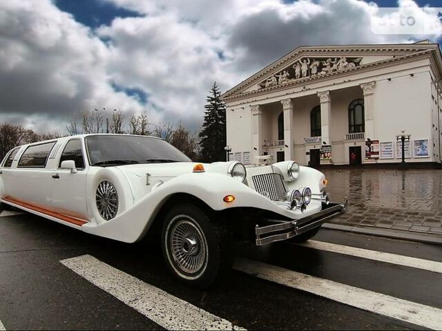Білий Лінкольн Екскалібур, об'ємом двигуна 4.6 л та пробігом 150 тис. км за 7500 $, фото 1 на Automoto.ua