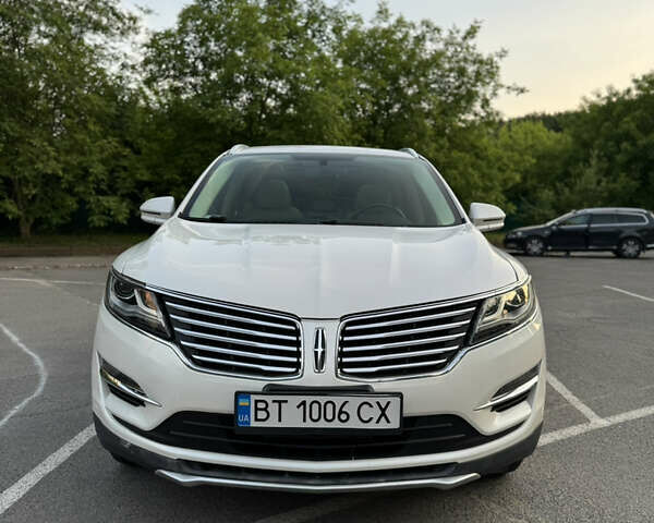 Білий Лінкольн МКС, об'ємом двигуна 2.26 л та пробігом 126 тис. км за 15200 $, фото 1 на Automoto.ua