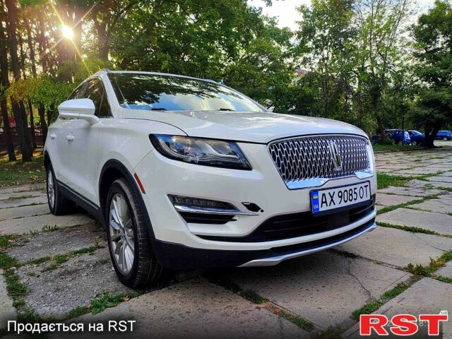 Білий Лінкольн МКС, об'ємом двигуна 2 л та пробігом 49 тис. км за 19500 $, фото 1 на Automoto.ua