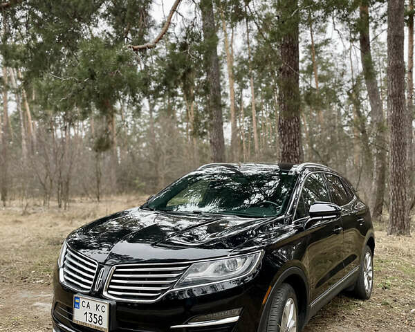 Чорний Лінкольн МКС, об'ємом двигуна 2 л та пробігом 124 тис. км за 15000 $, фото 1 на Automoto.ua