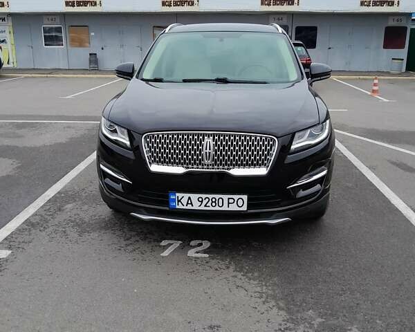 Черный Линкольн МКС, объемом двигателя 2 л и пробегом 79 тыс. км за 18300 $, фото 1 на Automoto.ua