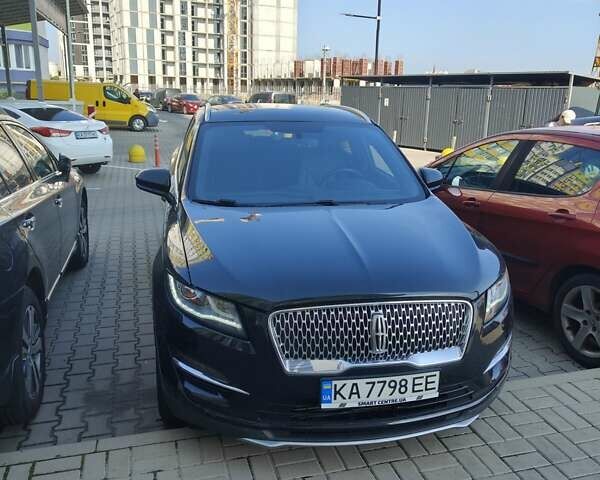 Черный Линкольн МКС, объемом двигателя 2 л и пробегом 100 тыс. км за 18300 $, фото 1 на Automoto.ua