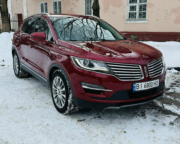 Красный Линкольн МКС, объемом двигателя 2 л и пробегом 62 тыс. км за 17500 $, фото 1 на Automoto.ua