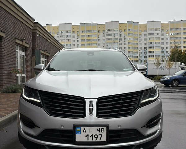 Серый Линкольн МКС, объемом двигателя 2 л и пробегом 146 тыс. км за 13000 $, фото 1 на Automoto.ua