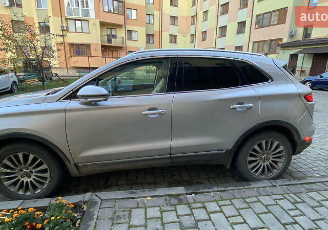 Серый Линкольн МКС, объемом двигателя 2 л и пробегом 100 тыс. км за 15000 $, фото 1 на Automoto.ua