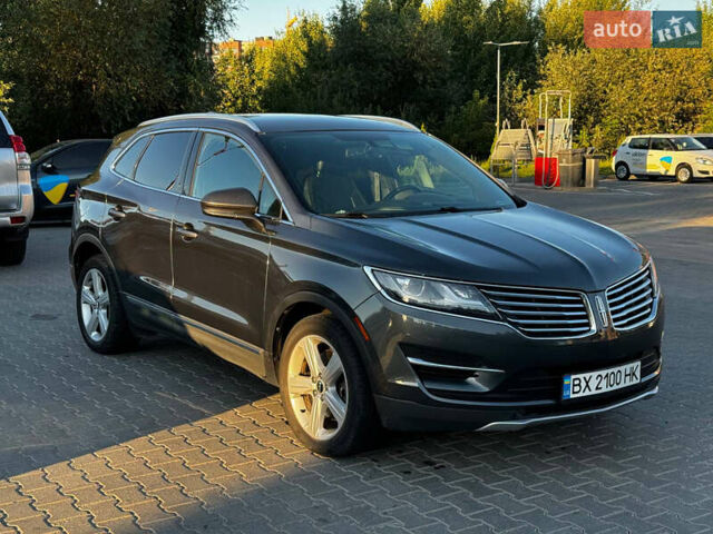 Сірий Лінкольн МКС, об'ємом двигуна 2 л та пробігом 140 тис. км за 14200 $, фото 1 на Automoto.ua