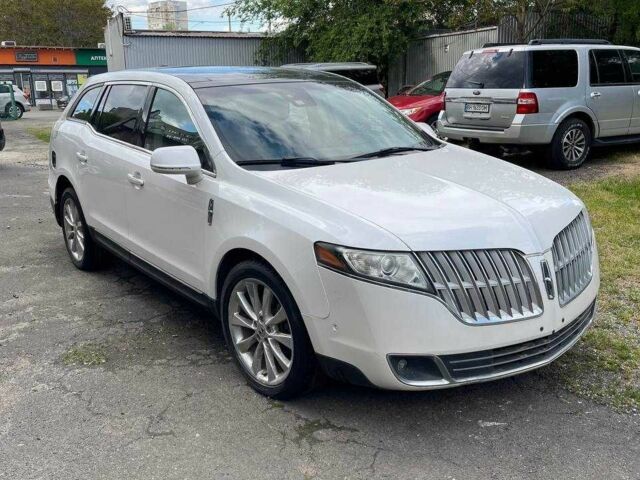 Білий Лінкольн MKT, об'ємом двигуна 3.5 л та пробігом 160 тис. км за 5500 $, фото 1 на Automoto.ua