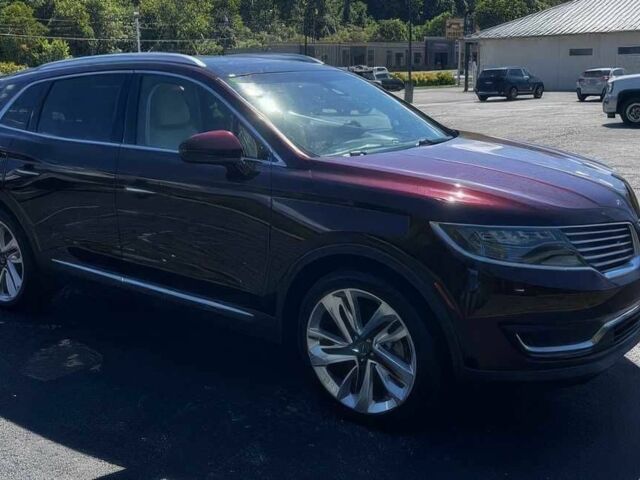 Красный Линкольн МКХ, объемом двигателя 3.7 л и пробегом 125 тыс. км за 4700 $, фото 1 на Automoto.ua