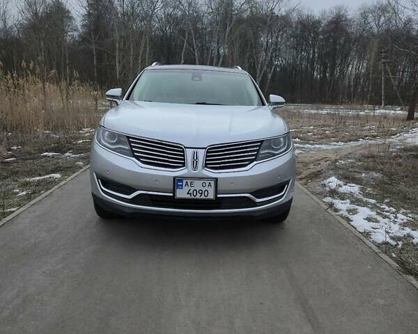 Сірий Лінкольн MKX, об'ємом двигуна 2.69 л та пробігом 147 тис. км за 22000 $, фото 1 на Automoto.ua