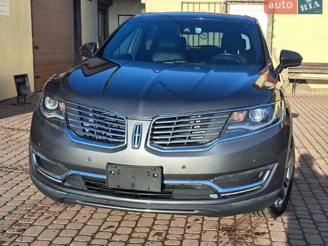 Сірий Лінкольн MKX, об'ємом двигуна 2.7 л та пробігом 166 тис. км за 18000 $, фото 1 на Automoto.ua