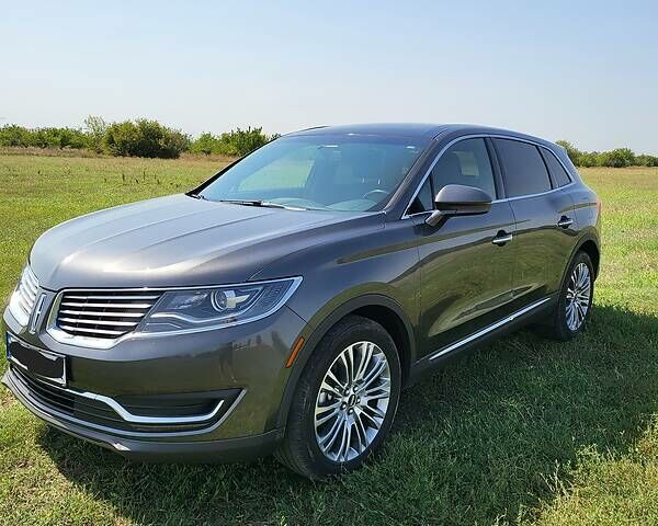 Сірий Лінкольн MKX, об'ємом двигуна 3.7 л та пробігом 120 тис. км за 20800 $, фото 1 на Automoto.ua