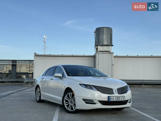 Белый Линкольн МКЗ, объемом двигателя 2 л и пробегом 165 тыс. км за 11900 $, фото 1 на Automoto.ua