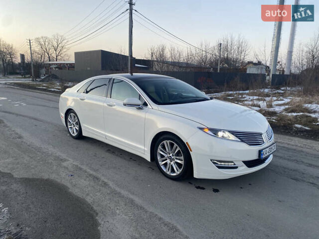 Белый Линкольн МКЗ, объемом двигателя 2 л и пробегом 170 тыс. км за 11700 $, фото 1 на Automoto.ua