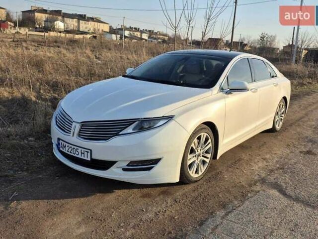 Белый Линкольн МКЗ, объемом двигателя 2 л и пробегом 190 тыс. км за 10900 $, фото 1 на Automoto.ua