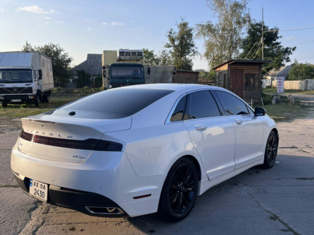 Білий Лінкольн MKZ, об'ємом двигуна 2 л та пробігом 163 тис. км за 11500 $, фото 1 на Automoto.ua